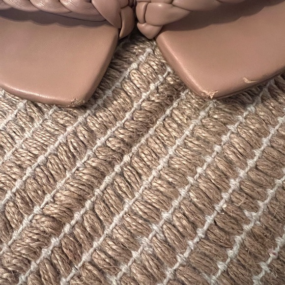 Steve Madden Women's Tan Braided Sandals - Picture 4 of 5